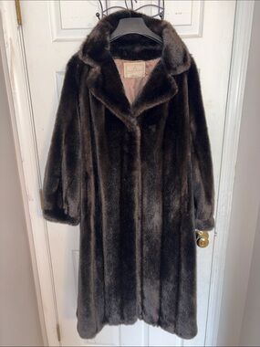 Vintage The Metzer Group Faux Fur Coat